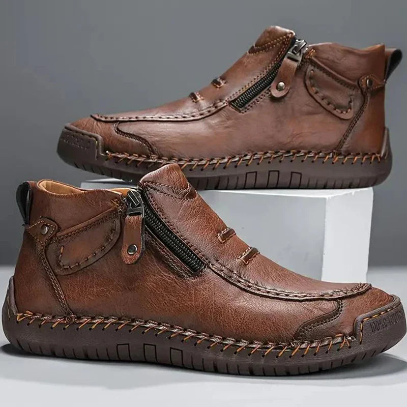 New Classic Handmade Leather Men's Shoes with Zipper Design Outdoor Sneakers Casual Flat Shoes Men Work Shoes Ankle Boots