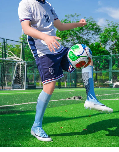 New Men Football Boots Women Professional Soccer Shoes Hot Sale TF/FG Sneakers Unisex High-quality Futsal Cleats Ultralight