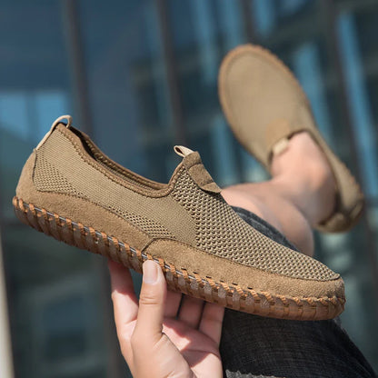 Breathable Men Casual Shoes Lightweight Outdoor Male Walking Shoes Anti-slip Men's Sneakers Slip on Flats Vulcanized Shoes 2025