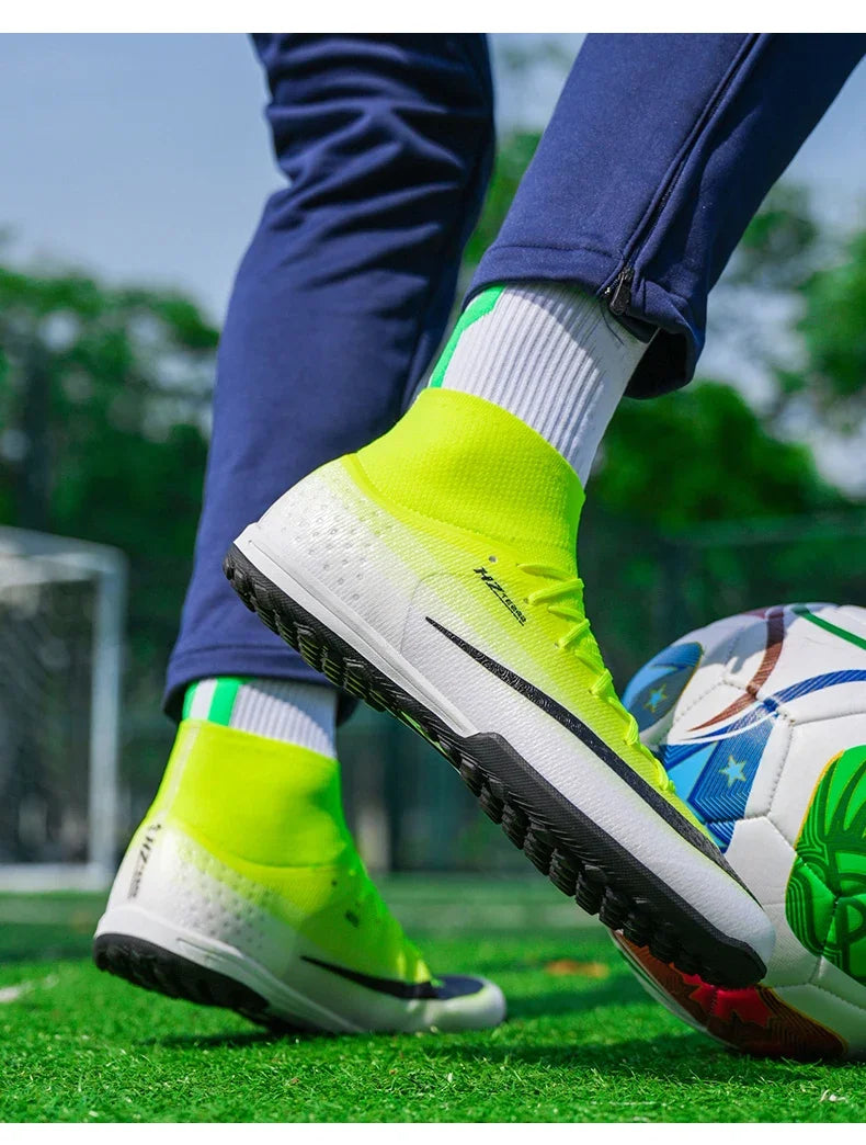 New Men Football Boots Women Professional Soccer Shoes Hot Sale TF/FG Sneakers Unisex High-quality Futsal Cleats Ultralight