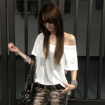 Camiseta Karrram Japonesa Y2k com Estampa de Cruz de Metal Blusas Transparentes Decote V Estilo Trashy Anos 2000 Vintage Harajuku Manga Curta Streetwear Grunge