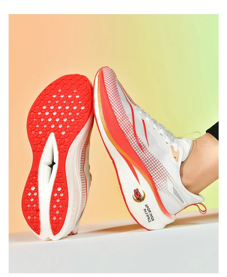 Sapatos de corrida esportivos casuais masculinos e femininos de moda com superfície de malha respirável, suporte de placa de carbono e sola de borracha resistente ao desgaste
