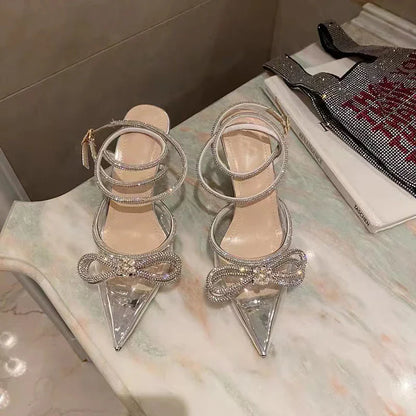 2025 Nova Moda Glitter Strass Sapatos Femininos Bico Fino de Seda com Laço de Cristal Salto Alto Fino com Fivela Sapatos de Festa e Formatura