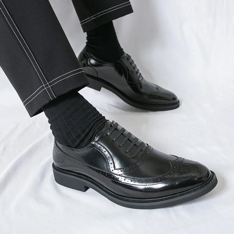Men Suit Casual Shoes Luxury Men Brogue Dress Shoes Formal Business Leather Shoes Men Brown Wedding Italian Banquet Shoe Size 46