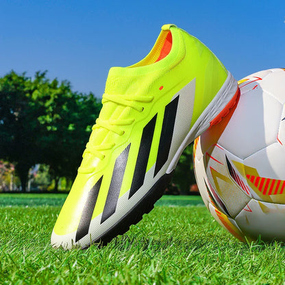 New Football Field Boots Ultralight Men Soccer Shoes Society Comfortable FG Boy Studded Sneaker Original Football Boots Sports