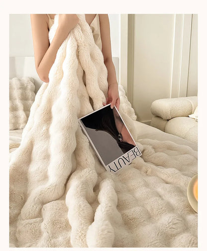 2025 new solid color imitation rabbit plush milk plush thickened thermal leisure home blanket office nap blanket, no pillowcase.
