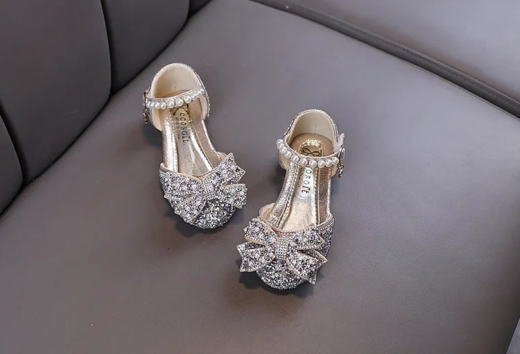 Luxury New Children Causal Dance Sandals Girls Rhinestone Flat Sandals Non-slip Fashion Kids Sequins Princess Performance Shoes