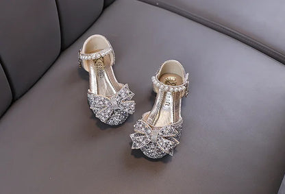 Luxury New Children Causal Dance Sandals Girls Rhinestone Flat Sandals Non-slip Fashion Kids Sequins Princess Performance Shoes