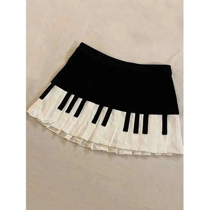 Spring Women Piano Skirt Black White Contrast Pleated Mini Skirt Y2K Harajuku Empire Waist Slim Short Skirt Streetwear