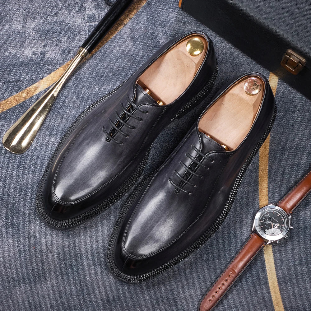 Elegant genuine leather British style toe shoes, men's shoes with carved red soles, business shoes, men's formal wedding dresses