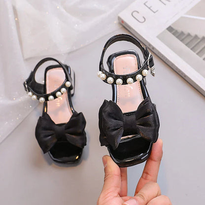 Sweet Girl's Sandals Bowtie Beading Patent Leather Children Sliders Summer Party Elegant Low Heel Black Beige Kids Shoes 26-36