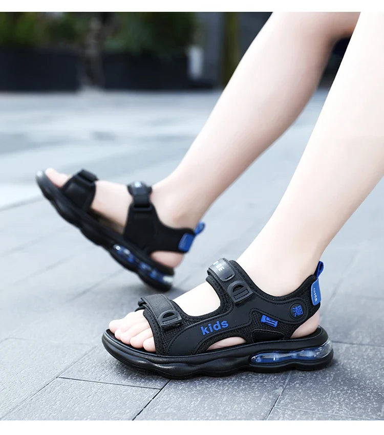 A pair of children's summer open-toe sandals, air-cushioned shock-absorbing and rebound outdoor beach shoes, sizes 32-42,TL-1921