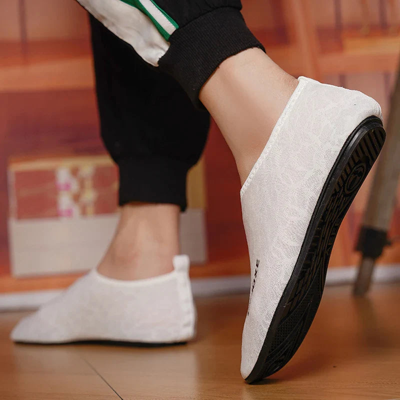 Men's Shoes Breathable Thin Bottom Light Driving Loafers Casual Socks Shoes Men Slippers Comfortable Walking Mens Shoes