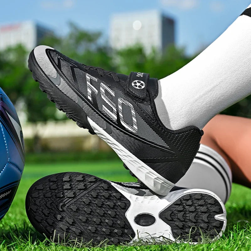 New Kid Match Boys Football Boots Professional Non-Slip Sneakers Match Soccer Shoes Sports Shoes Outdoor Comfortable Unisex