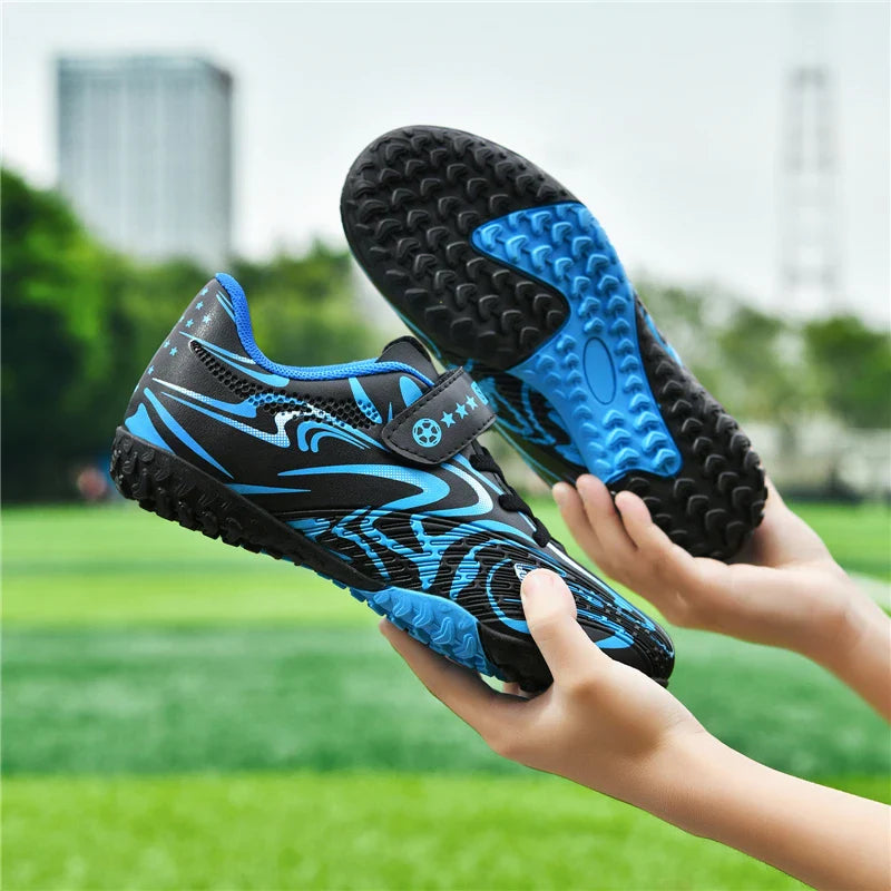 New Kids Soccer Shoes Original Football Shoes Boy Girl Indoor Professional Football Field Boots Society Cleats Non Slip Sneakers