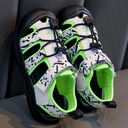 2026 New Kids Sport Sandals Children's Design Hollow-out Multicolor Sandals Soft Flat Strappy Sandals Girls Cute Beach Shoes