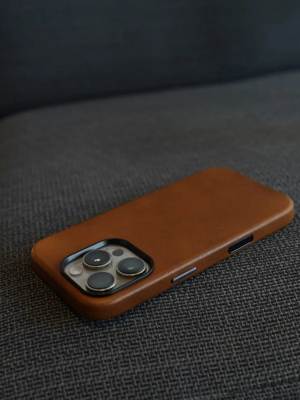 Magnetic Genuine Leather Case for iPhone 17 16 Pro Max 15 14 Compatible with MagSafe Nature Cowhide Retro Phone Cover