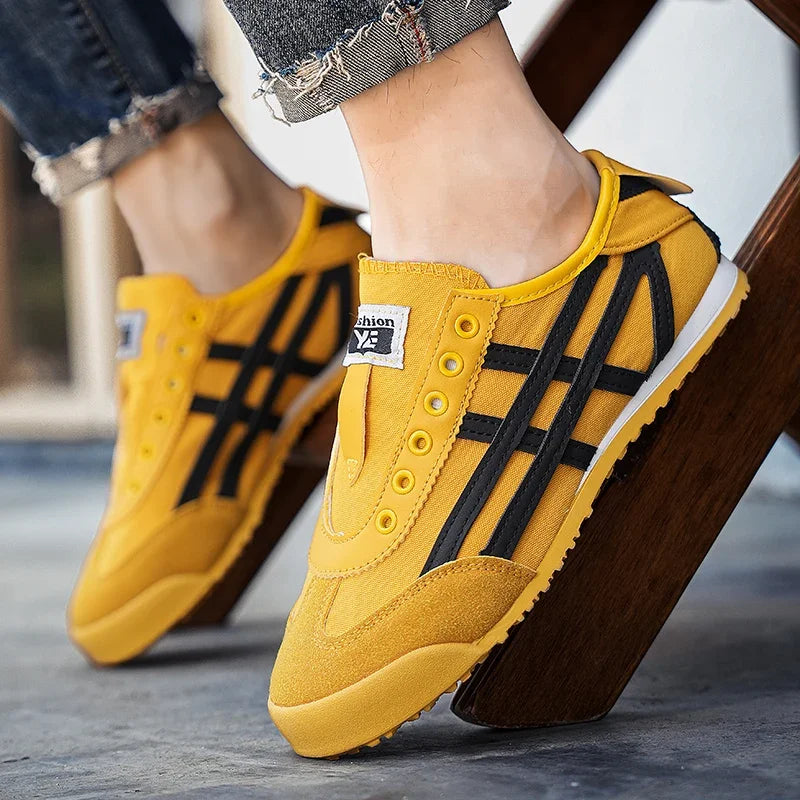 Men's Classic Running Shoes Lace Up Flat Bottom Sports Shoes Soft Sole Walking Shoes Breathable Couple Casual Shoes Tennis Shoes