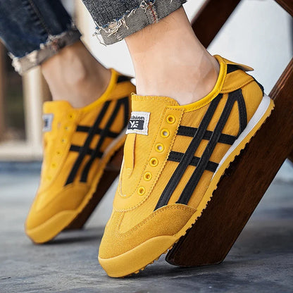 Men's Classic Running Shoes Lace Up Flat Bottom Sports Shoes Soft Sole Walking Shoes Breathable Couple Casual Shoes Tennis Shoes