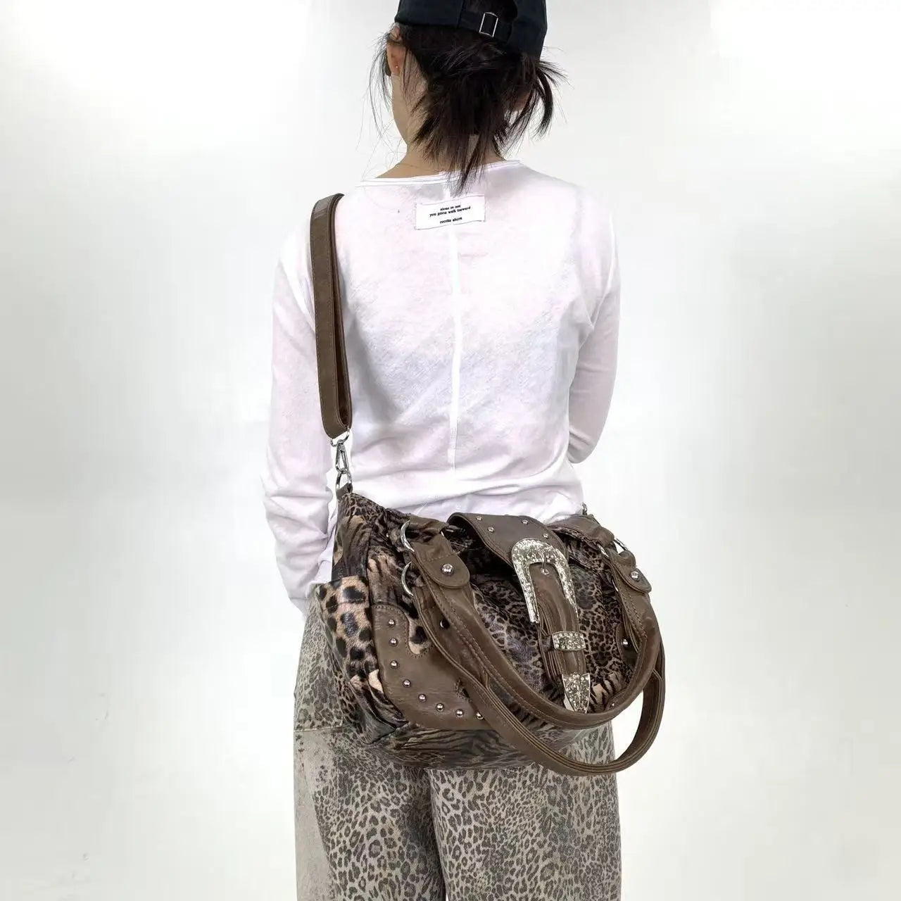 Y2K street personality spicy girl leopard print patchwork tote bag with multiple pockets and rivets retro crossbody handbag