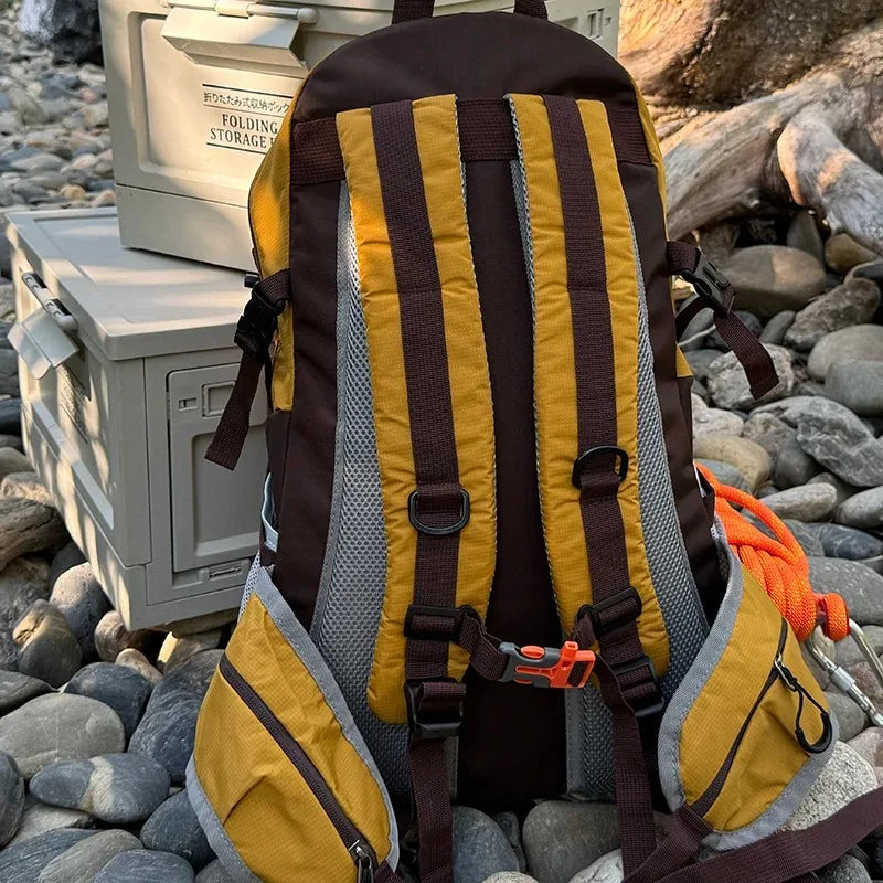 Outdoor Hiking Rucksack Backpack Mountaineering Bag for Men Women Sports Trekking Backpack Light Travel Camping