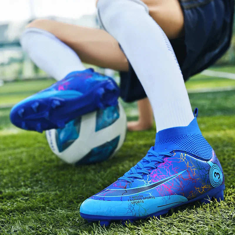 Fashion Men Professional Soccer Shoes Outdoor Cleats Unisex Ultralight Long Spikes Futsal Training Shoes Red Football Boots Men