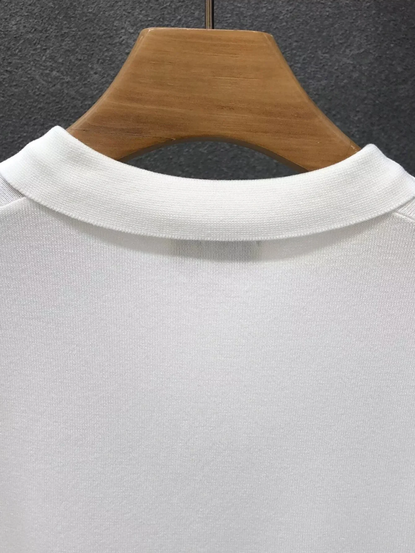 Wholesale Men Summer T-shirt Thin Knitted Ice Silk Short Sleeve 2025 New Youth Luxury Style Lapel Short-sleeved POLO Shir