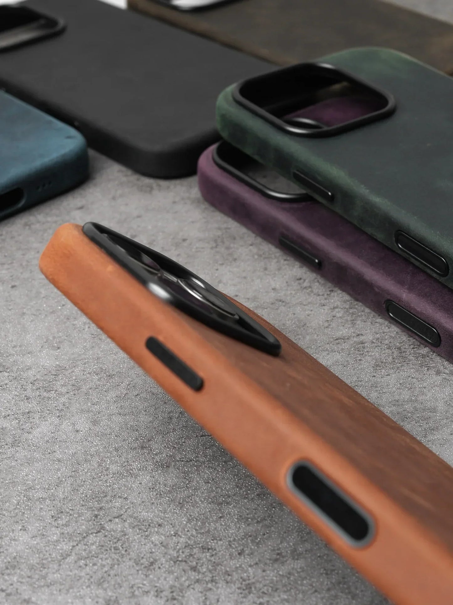 Genuine Leather Case for iPhone 17 16 15 Pro Max Magnetic PULL-UP Cowhide Phone Cover