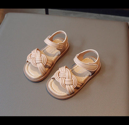 Children Fashion Girls Sandals Casual Weave Breatheable 2023 New Summer Beach Shoes Princess Flats Hook & Loop Chic Kids Korean
