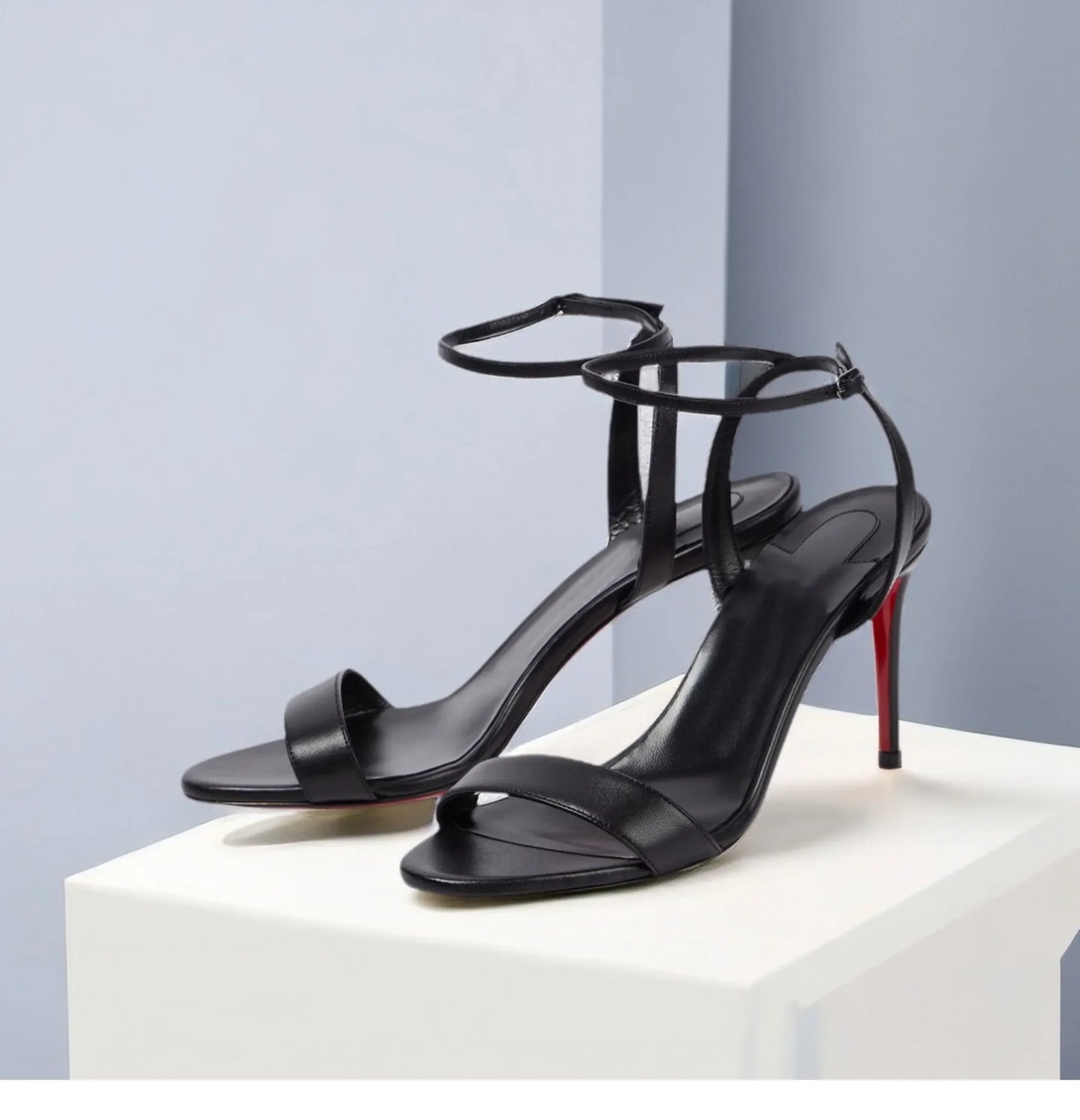 Novas sandálias de salto fino nude sexy de peça única com salto alto, com temperamento feminino, sapatos de salto alto confortáveis para mulheres francesas