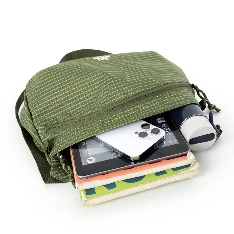 Nylon Cloth Daily Commute Messenger Bag Lightweight Hand Bag Sports Shoulder Bag Casual Anti-splashing Messenger Bag