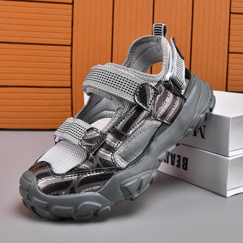 Kids Closed-Toe Sandals, Non-Slip Breathable Outdoor Sport Sandals for Boys, Adjustable Strap Hiking Beach Shoes for Summer