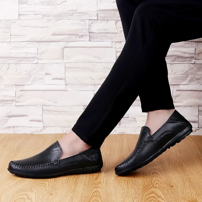 Genuine Leather Men Casual Shoes Luxury Brand Designer Men Loafers Moccasins Breathable Slip on Male Boat Shoes Plus Size 37-47