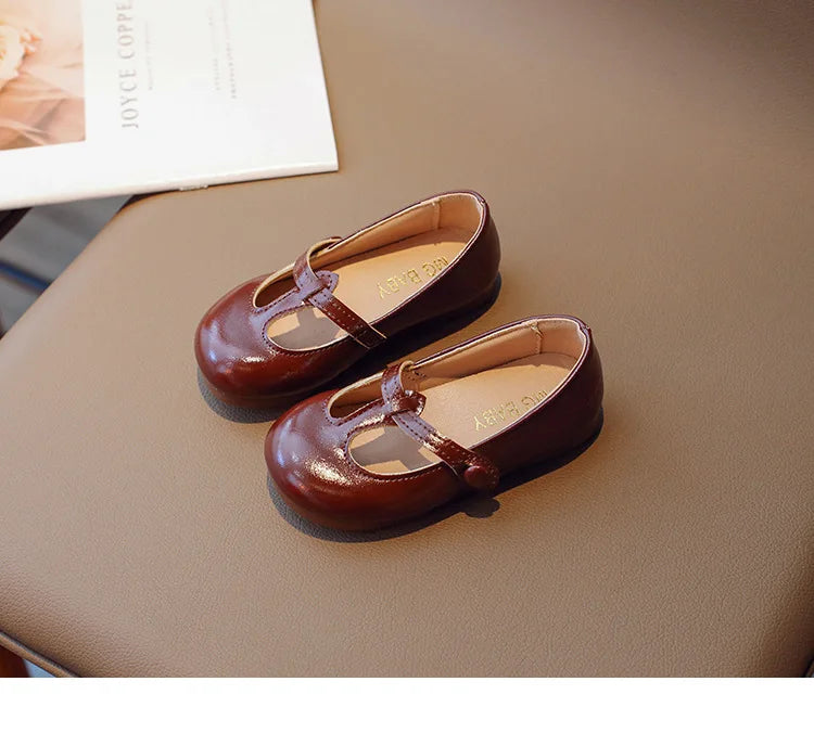 2025 new style soft soled leather shoes for little girls, fashionable and versatile princess shoes, children's college style