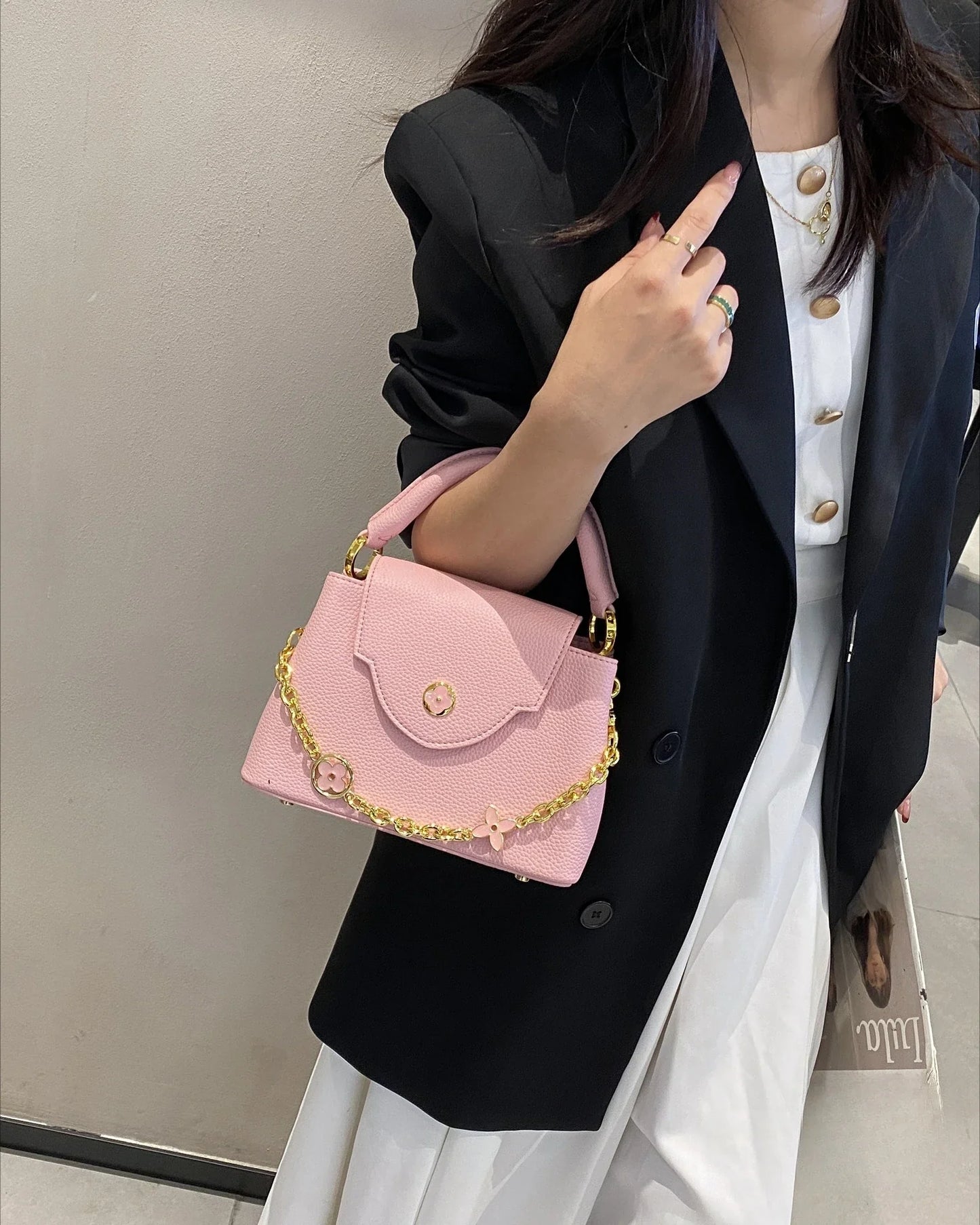Tote bag 2025 new Himalayan V-shaped portable light luxury single shoulder crossbody bag for women