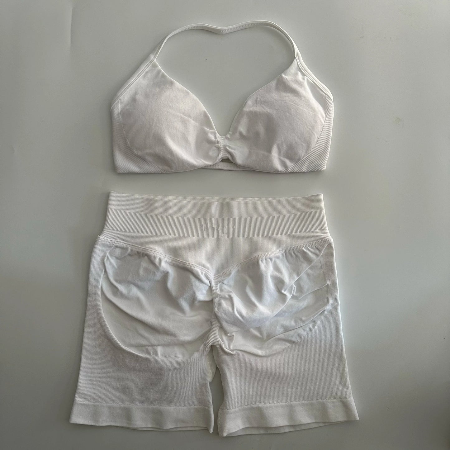 Yoga Gym Set Women Seamless Strappy Yoga Bra Top High Waist Workout Scrunch Shorts Sports Set Fitness Clothes Sportswear