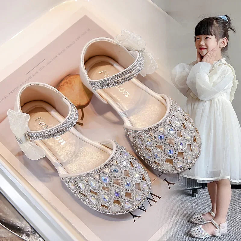 Girls Sandals Shiny Crystal Ins Trendy 2026 Summer New Kids Princess Shoes Mesh Lace Bows Girls Dance Shoes Elegant Hollowed-out