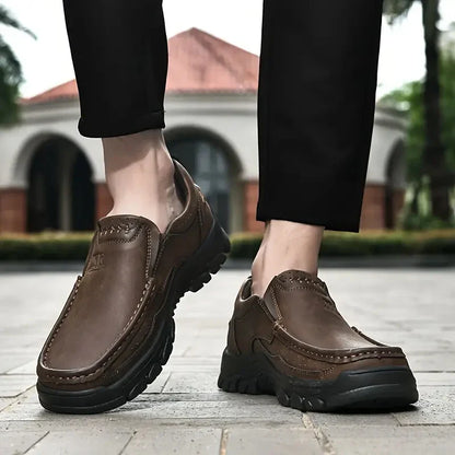 Sapatos Masculinos de Couro Artesanais Casuais para Uso ao Ar Livre Loafers Masculinos de Couro Mocassins Sapatos de Caminhada Antiderrapantes