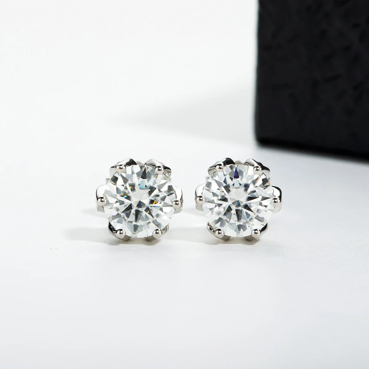 2cttw D Color Moissanite Diamond Lotus Stud Earrings 925 Sterling Silver Flower Earrings For Woman Gifts Wholesale