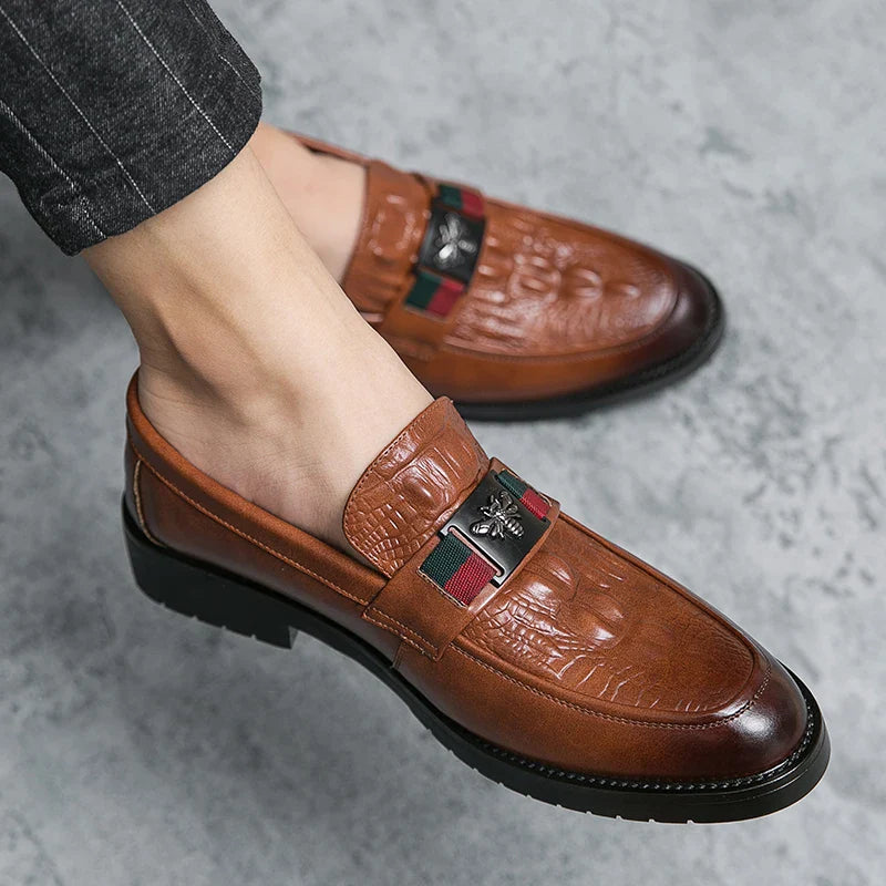 Sapatos casuais britânicos masculinos, pontudos, para balada, cabeleireiro, estação europeia, sapatos masculinos, sapatos preguiçosos, sapatos de moda