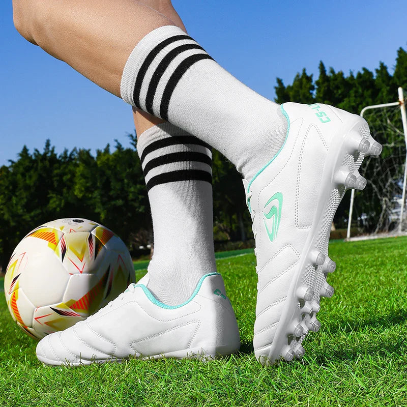 New Men Football Boots Futsal Soccer Shoes TF FG Grass Cleats Comfortable Outdoor Training Shoes Match Breathable Sport Indoor