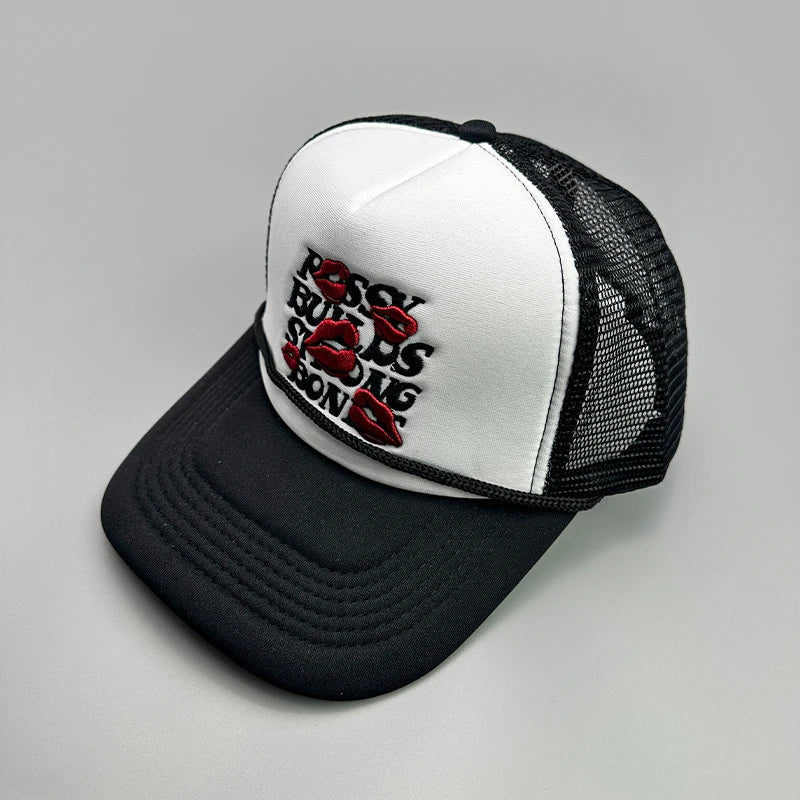 Niche Embroidered Letters Lip Baseball Hats Men Women Sunshade