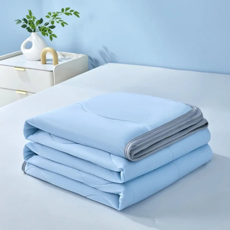 2025 new solid color simple wave grid ice cream cool silk summer blanket machine washable single air conditioner quilt
