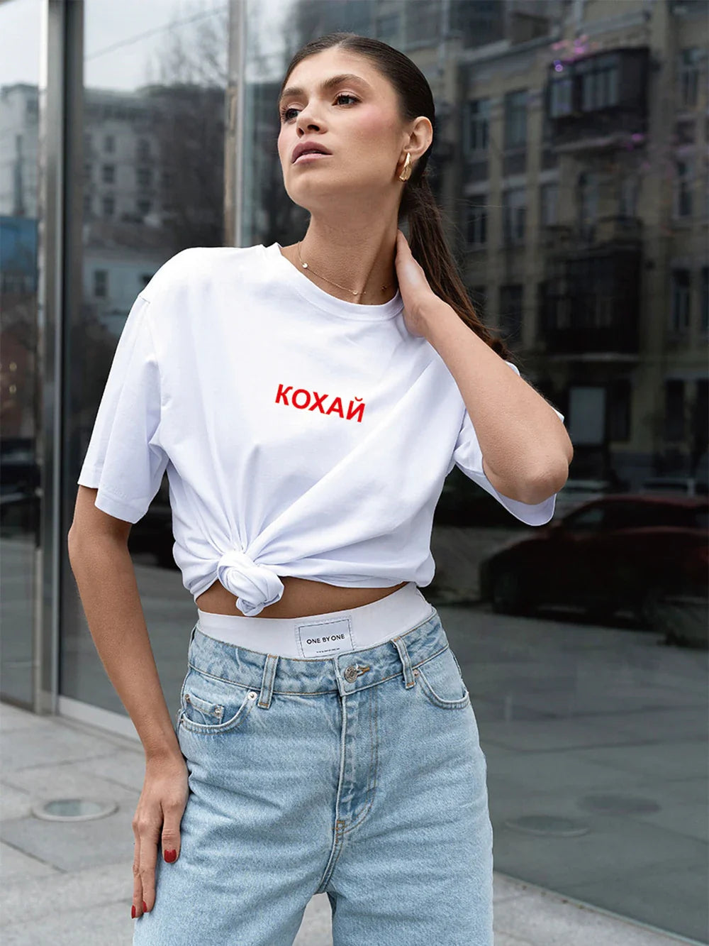 Camiseta Branca Oversized com Estampa Ciao Bella Camiseta Engraçada de Boutique Feminina Verão Algodão Casual Gola Redonda Manga Caída