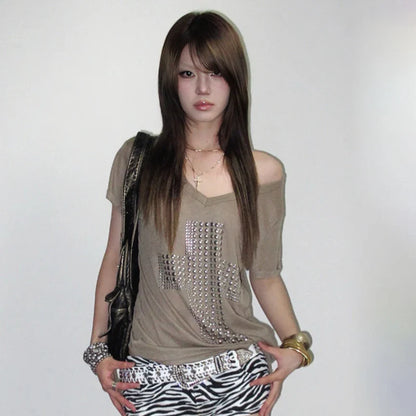 Camiseta Karrram Japonesa Y2k com Estampa de Cruz de Metal Blusas Transparentes Decote V Estilo Trashy Anos 2000 Vintage Harajuku Manga Curta Streetwear Grunge