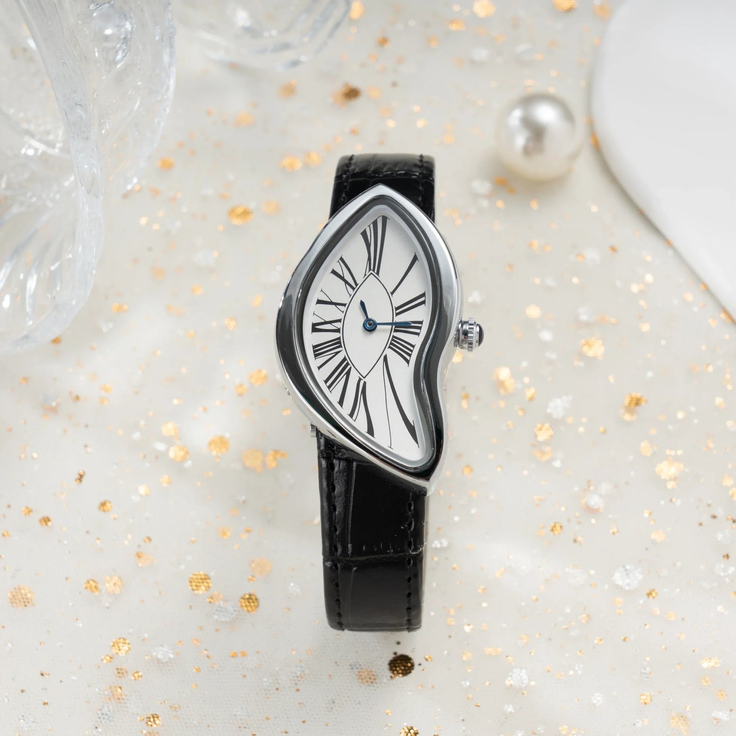 watches melt and twist y2k alien ladies and men Leather strap fashion advanced ins niche design quartz watch