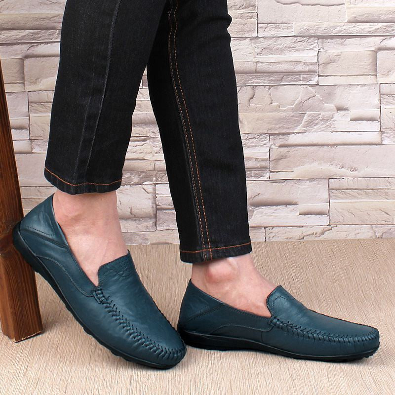 Genuine Leather Men Casual Shoes Luxury Brand Formal Men Loafers Moccasins Italian Breathable Slip on Male Boat Shoes Size 37-47