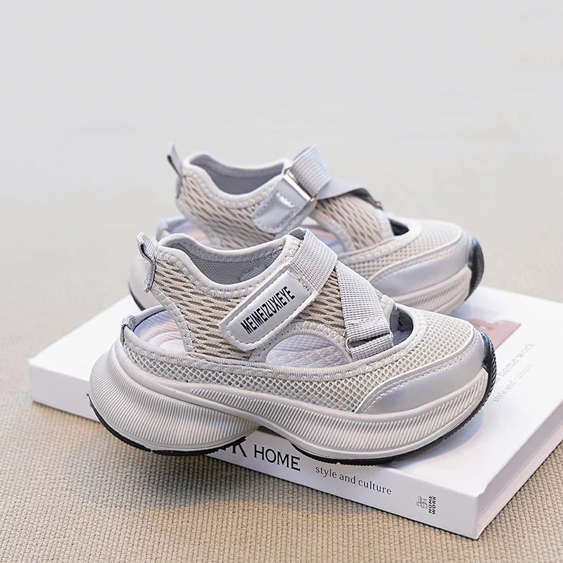 Boys Girls Sports Sandals Rotating Button Students Sneakers Hollowed-out Summer New Students Running Shoes Mesh Breathable