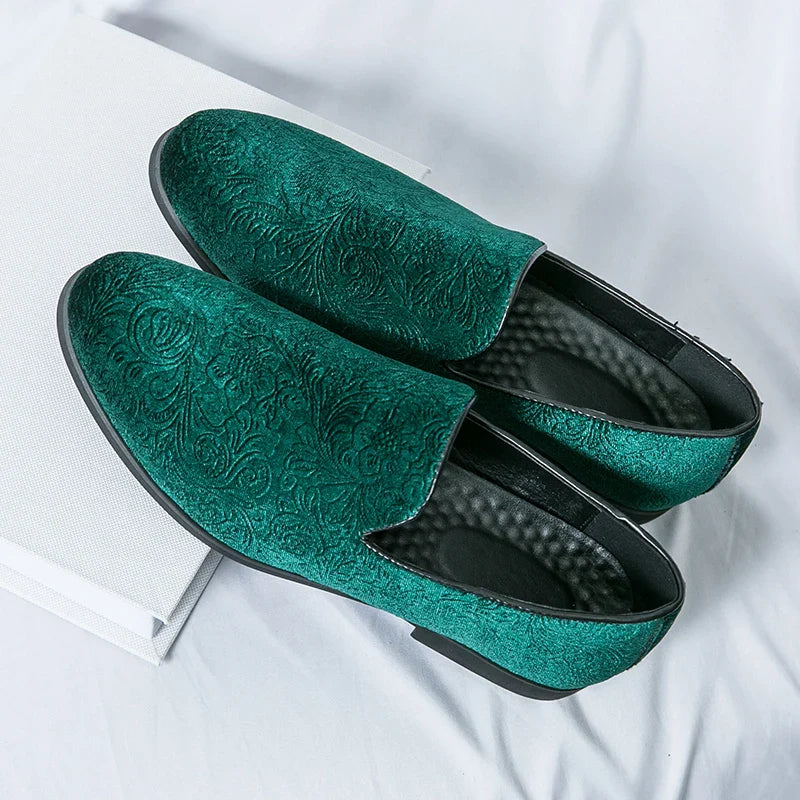 New British style men's hair stylist pattern suede lazy man slip-on bean loafers 46 plus-size pointed leather shoes