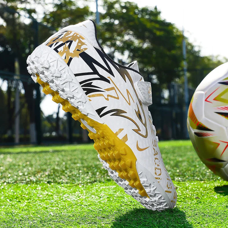 New Men Kids Soccer Shoes Non-Slip Football Boots Ultralight Cleats Match Grass Boys Professional Training Shoes Drop Shipping